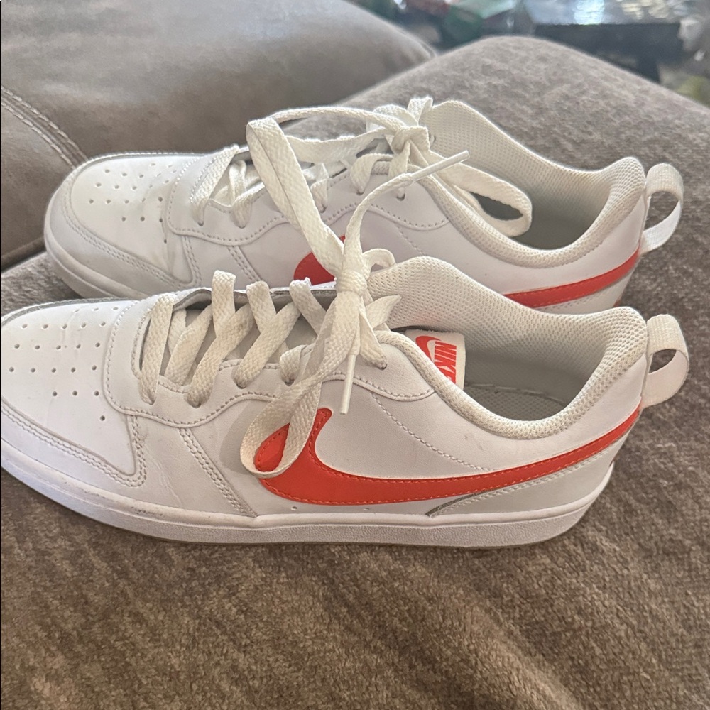 Nike Court Borough Low 2 GS White and Orange Sneakers Worn Once Boys 6.5Y